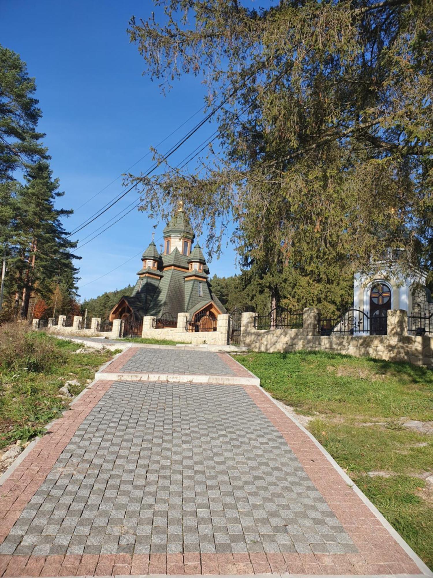 Hotel Krym Yaremche Exterior foto